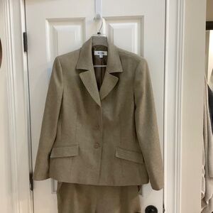 Tall women’s pant suit